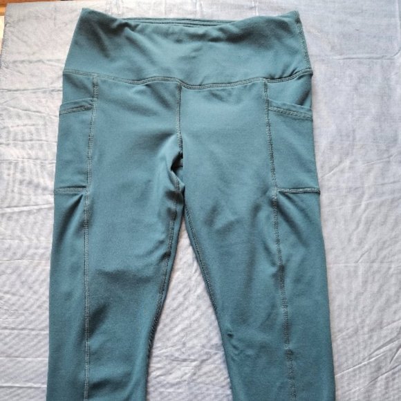 2/$15 EXCELLENT CONDITION RBX and 90 Degree leggings medium - Picture 6 of 15